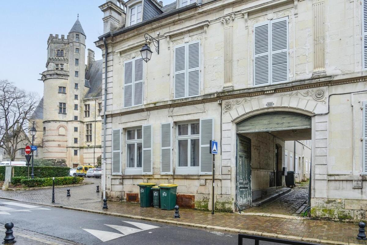 L'echappee Belle ~ Centre-ville ~ Arrivee Autonome Apartment Bourges